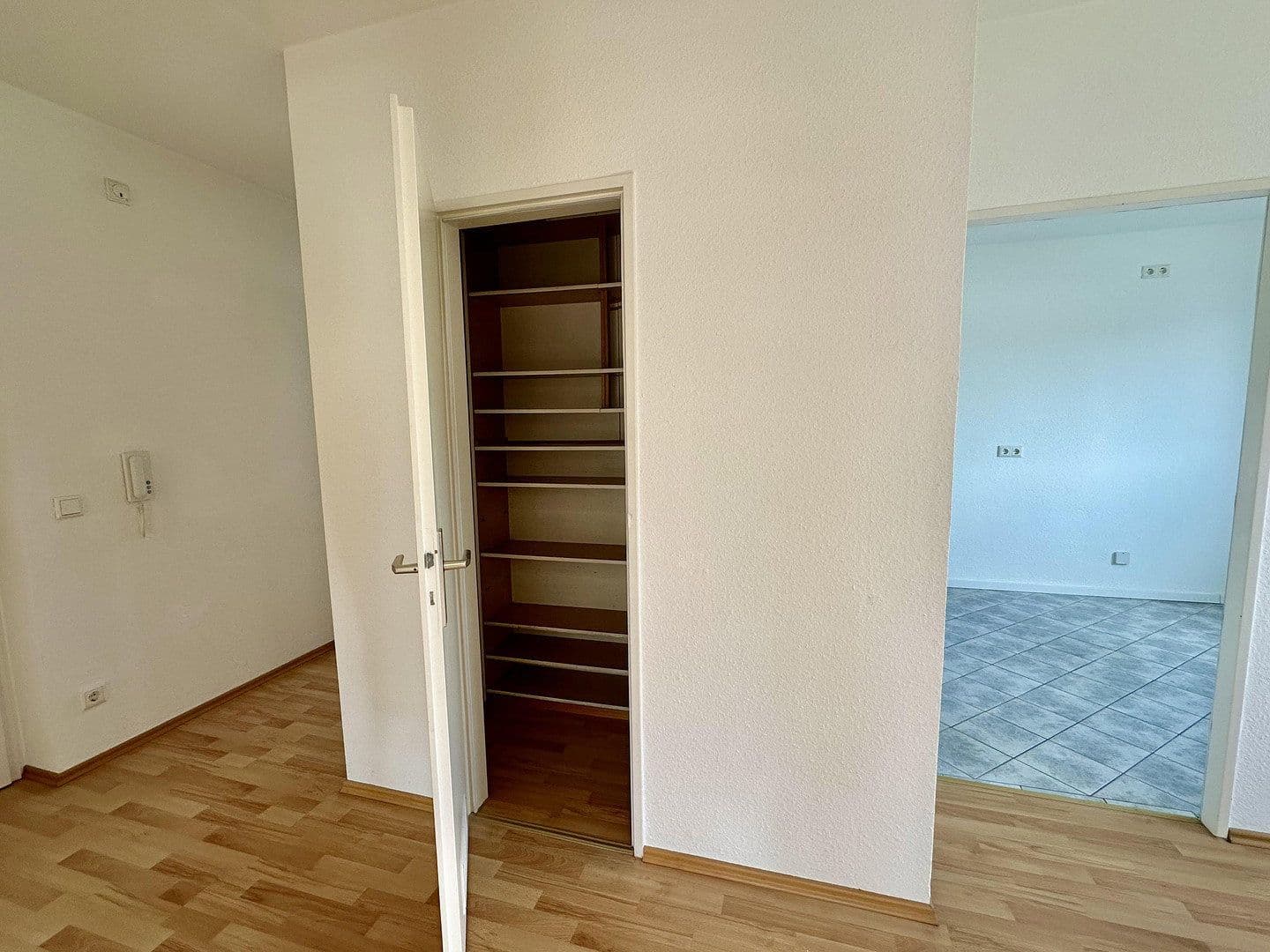 Pronájem bytu 2+kk 70 m², Thumenberger Weg 65, Nürnberg, Bavorsko Pronájem bytu 2+kk 70 m², Thumenberger Weg 65, Nürnberg, Bavorsko