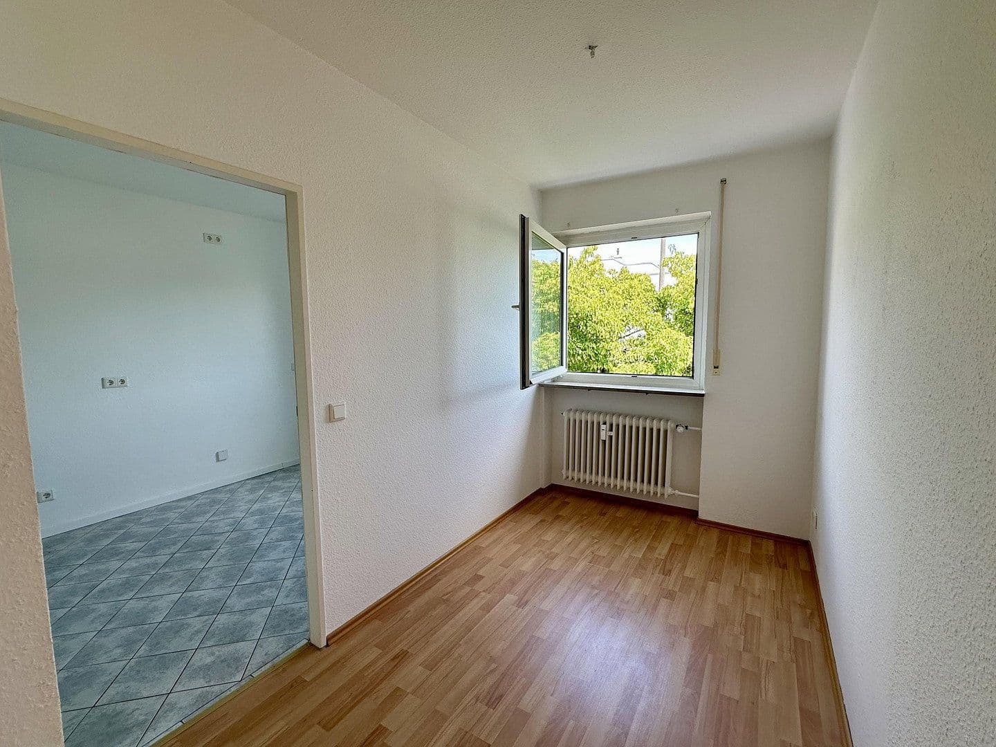 Pronájem bytu 2+kk 70 m², Thumenberger Weg 65, Nürnberg, Bavorsko Pronájem bytu 2+kk 70 m², Thumenberger Weg 65, Nürnberg, Bavorsko
