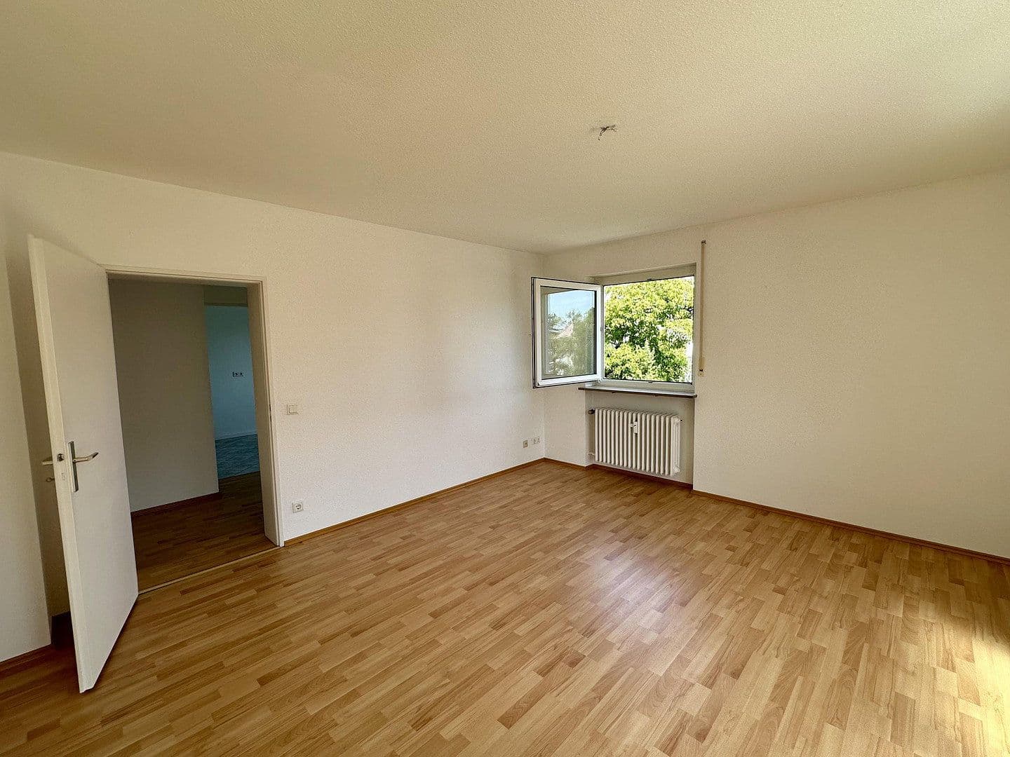Pronájem bytu 2+kk 70 m², Thumenberger Weg 65, Nürnberg, Bavorsko Pronájem bytu 2+kk 70 m², Thumenberger Weg 65, Nürnberg, Bavorsko
