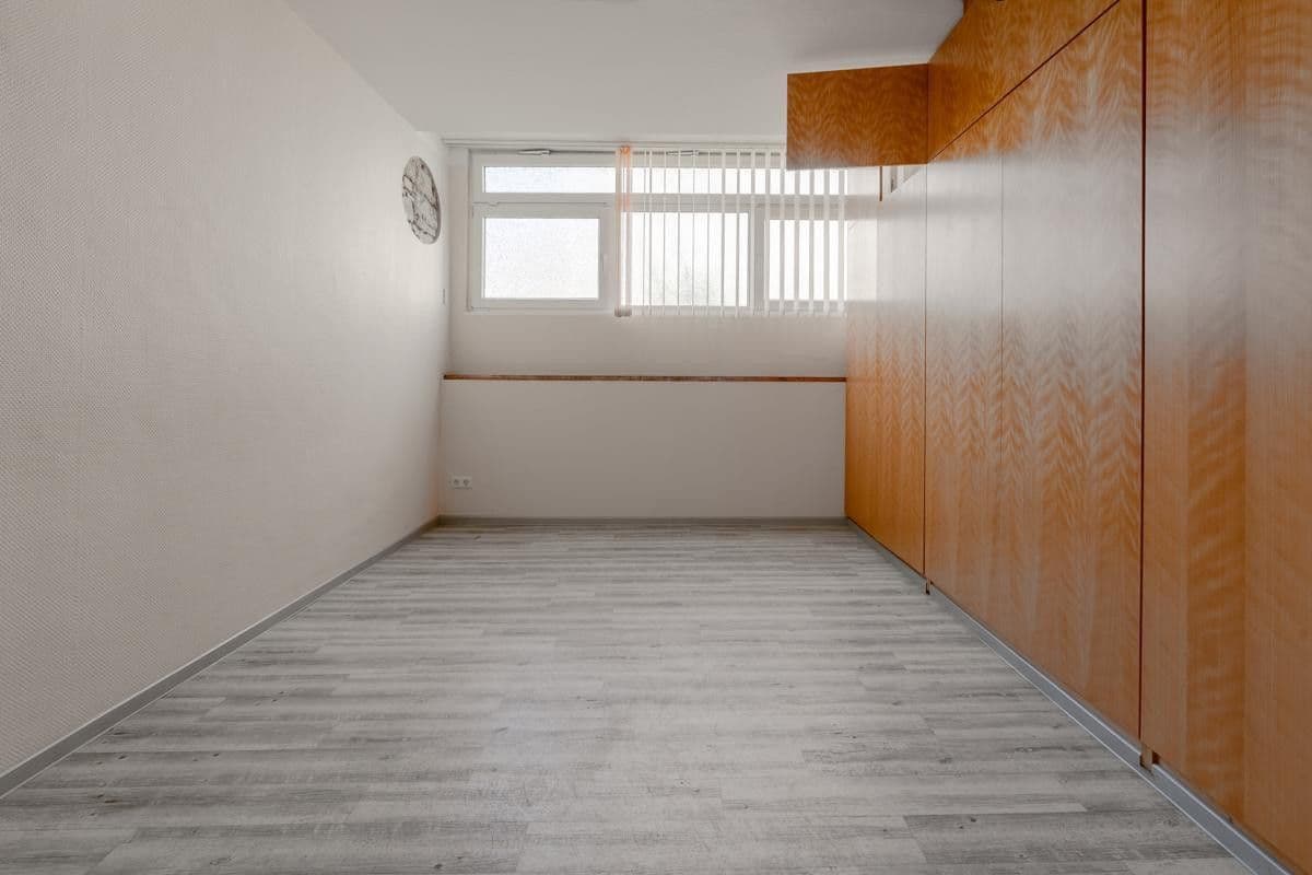 Pronájem nebytového prostoru 615 m², Winzingerstraße 37, Neustadt an der Weinstraße, Porýní-Falc Pronájem nebytového prostoru 615 m², Winzingerstraße 37, Neustadt an der Weinstraße, Porýní-Falc
