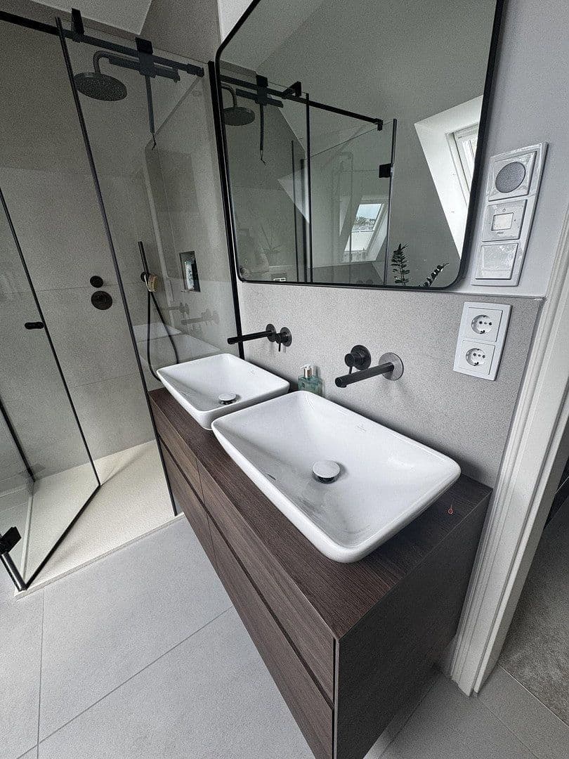 Prodej domu 125 m², pozemek 859 m², Grasberg, Dolní Sasko Prodej domu 125 m², pozemek 859 m², Grasberg, Dolní Sasko