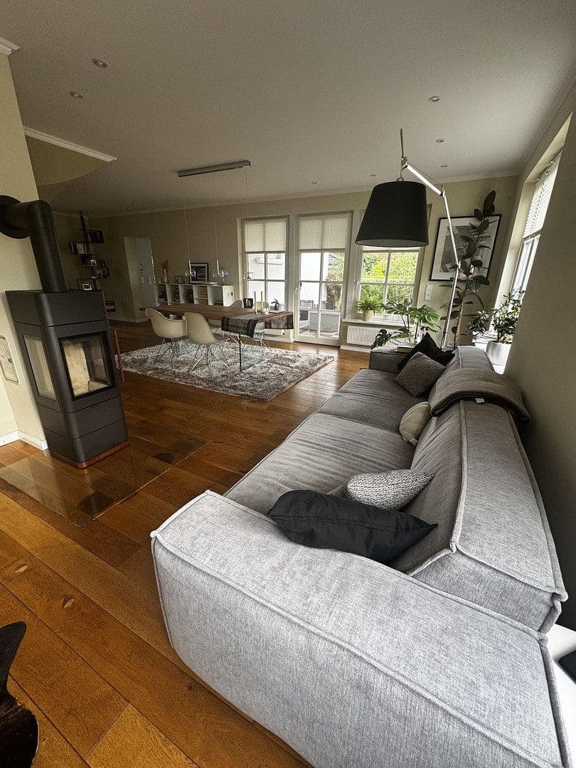 Prodej domu 125 m², pozemek 859 m², Grasberg, Dolní Sasko Prodej domu 125 m², pozemek 859 m², Grasberg, Dolní Sasko
