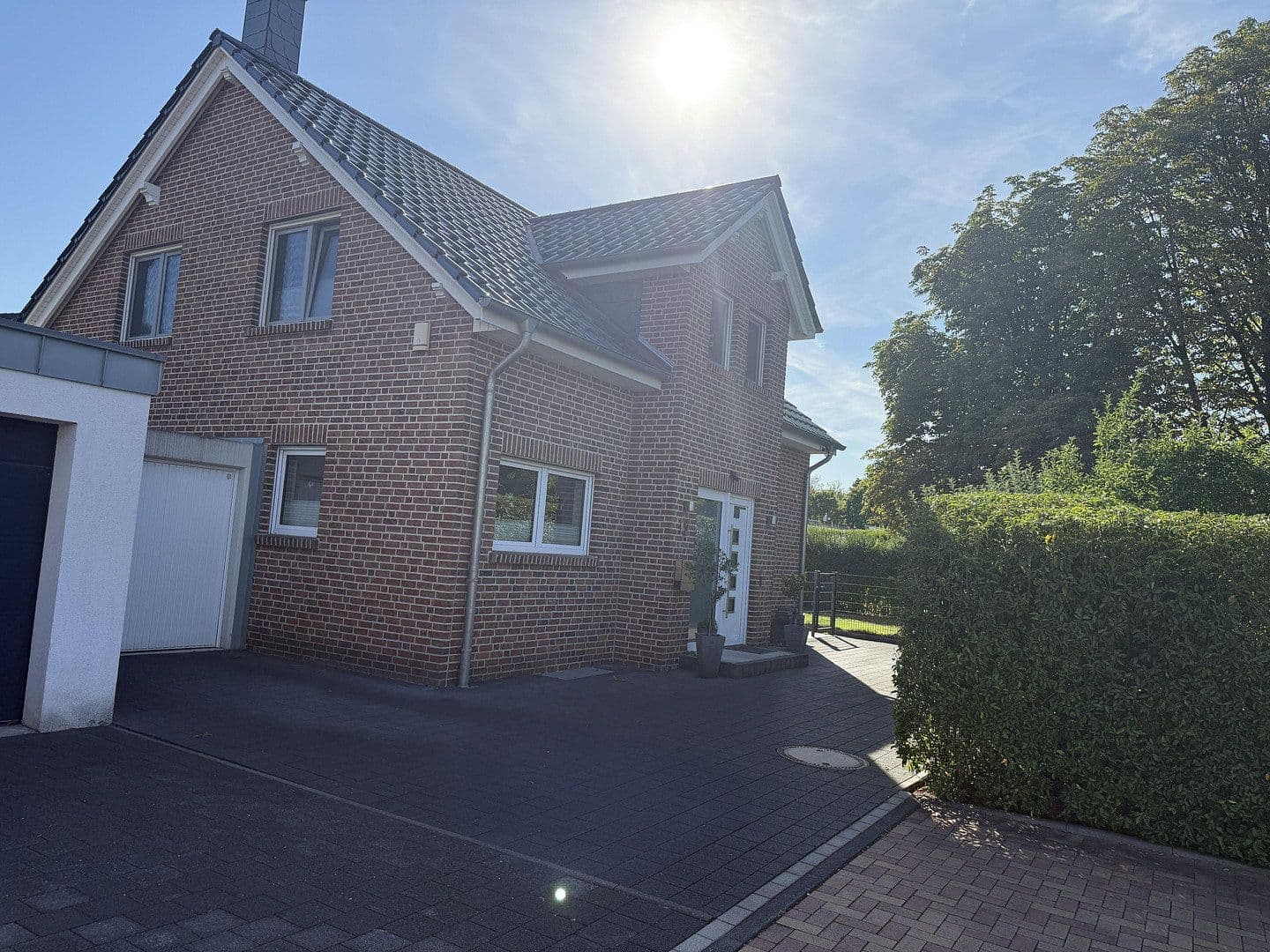Prodej domu 141 m², pozemek 704 m², Oberhausen, Severní Porýní-Vestfálsko Prodej domu 141 m², pozemek 704 m², Oberhausen, Severní Porýní-Vestfálsko