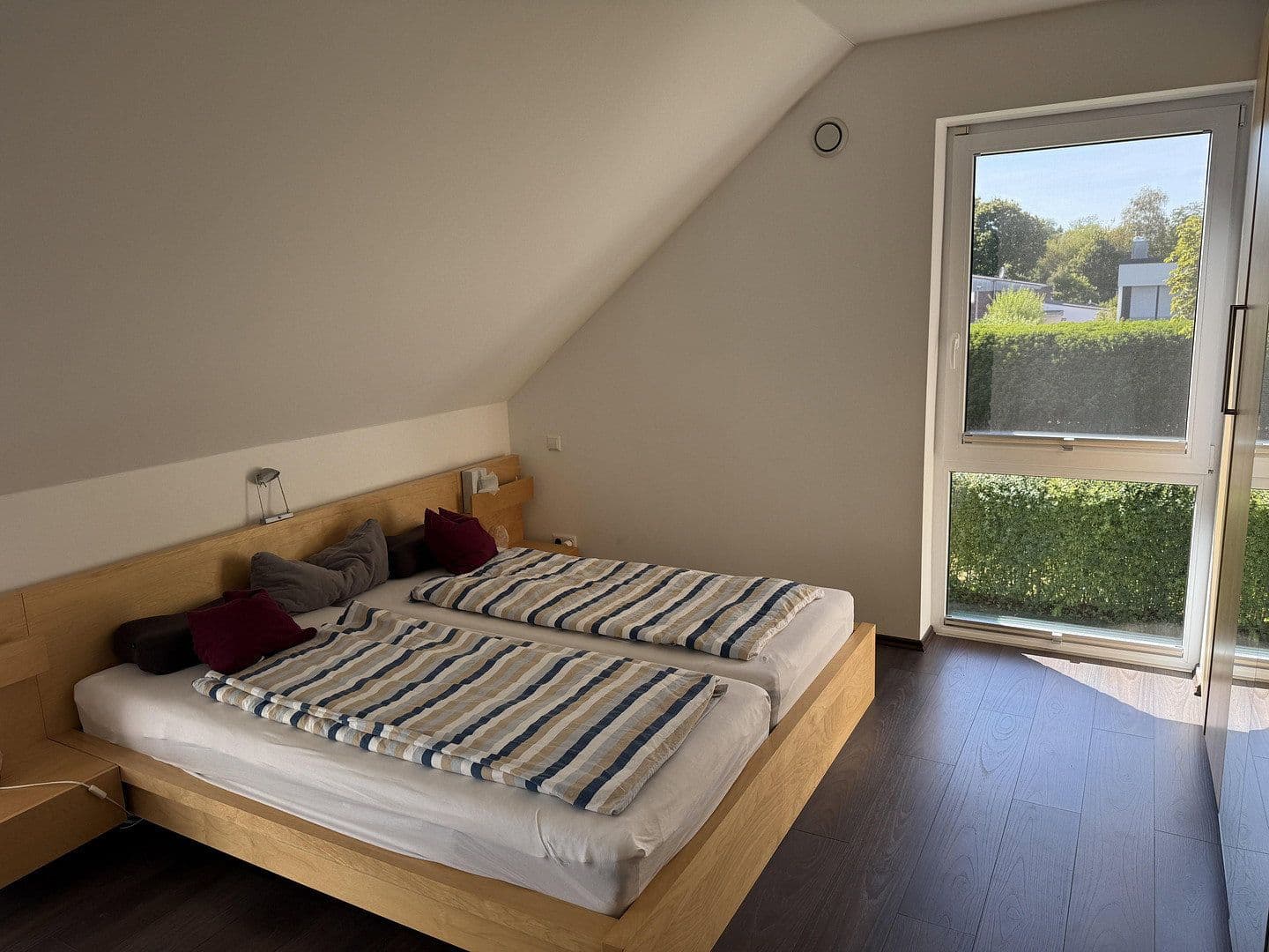 Prodej domu 141 m², pozemek 704 m², Oberhausen, Severní Porýní-Vestfálsko Prodej domu 141 m², pozemek 704 m², Oberhausen, Severní Porýní-Vestfálsko