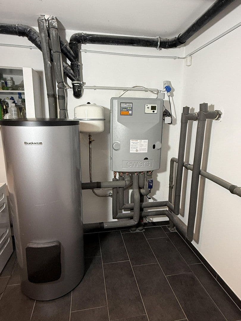 Prodej domu 141 m², pozemek 704 m², Oberhausen, Severní Porýní-Vestfálsko Prodej domu 141 m², pozemek 704 m², Oberhausen, Severní Porýní-Vestfálsko