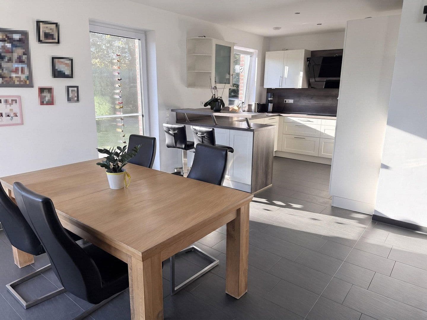 Prodej domu 141 m², pozemek 704 m², Oberhausen, Severní Porýní-Vestfálsko Prodej domu 141 m², pozemek 704 m², Oberhausen, Severní Porýní-Vestfálsko