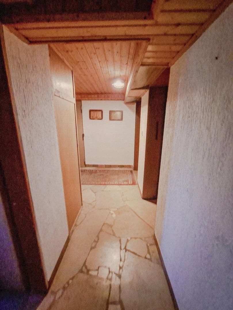 Prodej domu 150 m², pozemek 868 m², Sudetenstraße 14, Bruchköbel, Hessen Prodej domu 150 m², pozemek 868 m², Sudetenstraße 14, Bruchköbel, Hessen