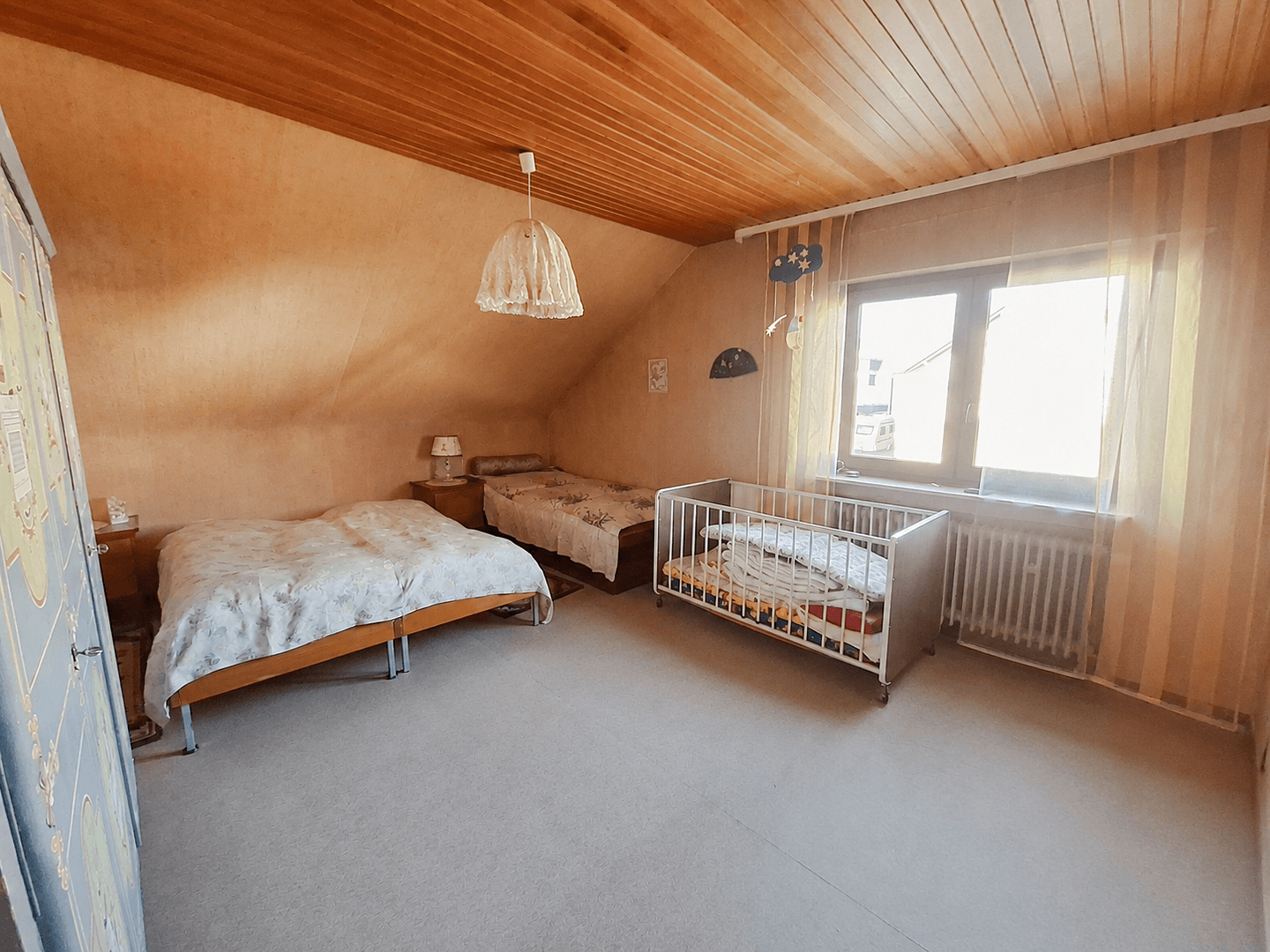 Prodej domu 150 m², pozemek 868 m², Sudetenstraße 14, Bruchköbel, Hessen Prodej domu 150 m², pozemek 868 m², Sudetenstraße 14, Bruchköbel, Hessen