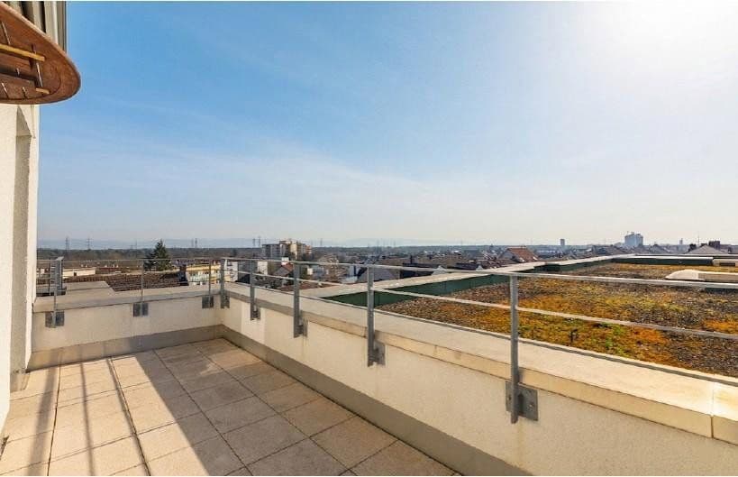 Pronájem bytu 2+1 58 m², Relaisstraße 2, Mannheim, Bádensko-Württembersko Pronájem bytu 2+1 58 m², Relaisstraße 2, Mannheim, Bádensko-Württembersko