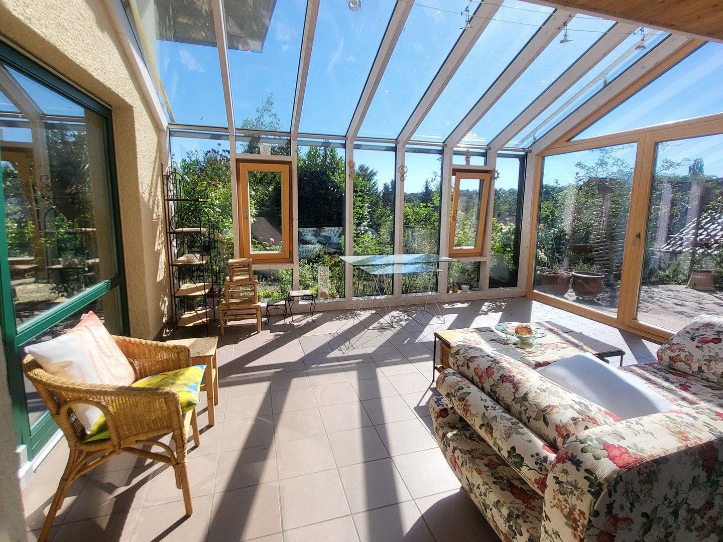 Prodej domu 180 m², pozemek 1.269 m², Marklkofen, Bavorsko Prodej domu 180 m², pozemek 1.269 m², Marklkofen, Bavorsko