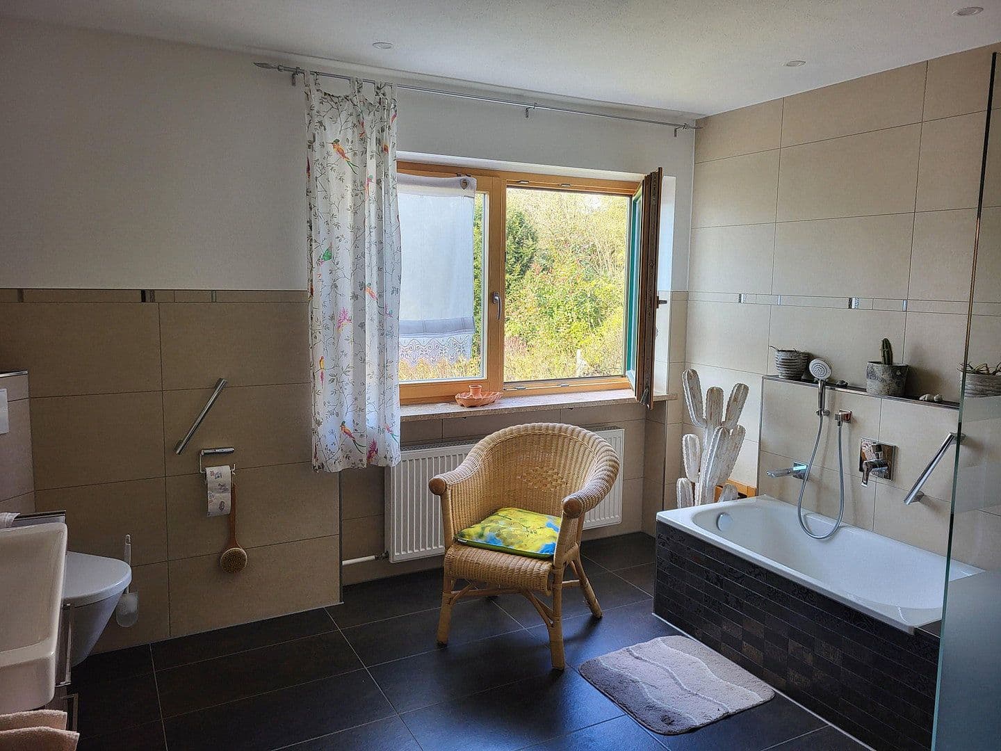 Prodej domu 180 m², pozemek 1.269 m², Marklkofen, Bavorsko Prodej domu 180 m², pozemek 1.269 m², Marklkofen, Bavorsko