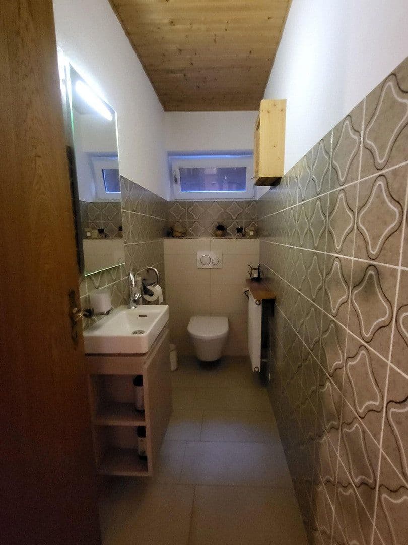 Prodej domu 180 m², pozemek 1.269 m², Marklkofen, Bavorsko Prodej domu 180 m², pozemek 1.269 m², Marklkofen, Bavorsko