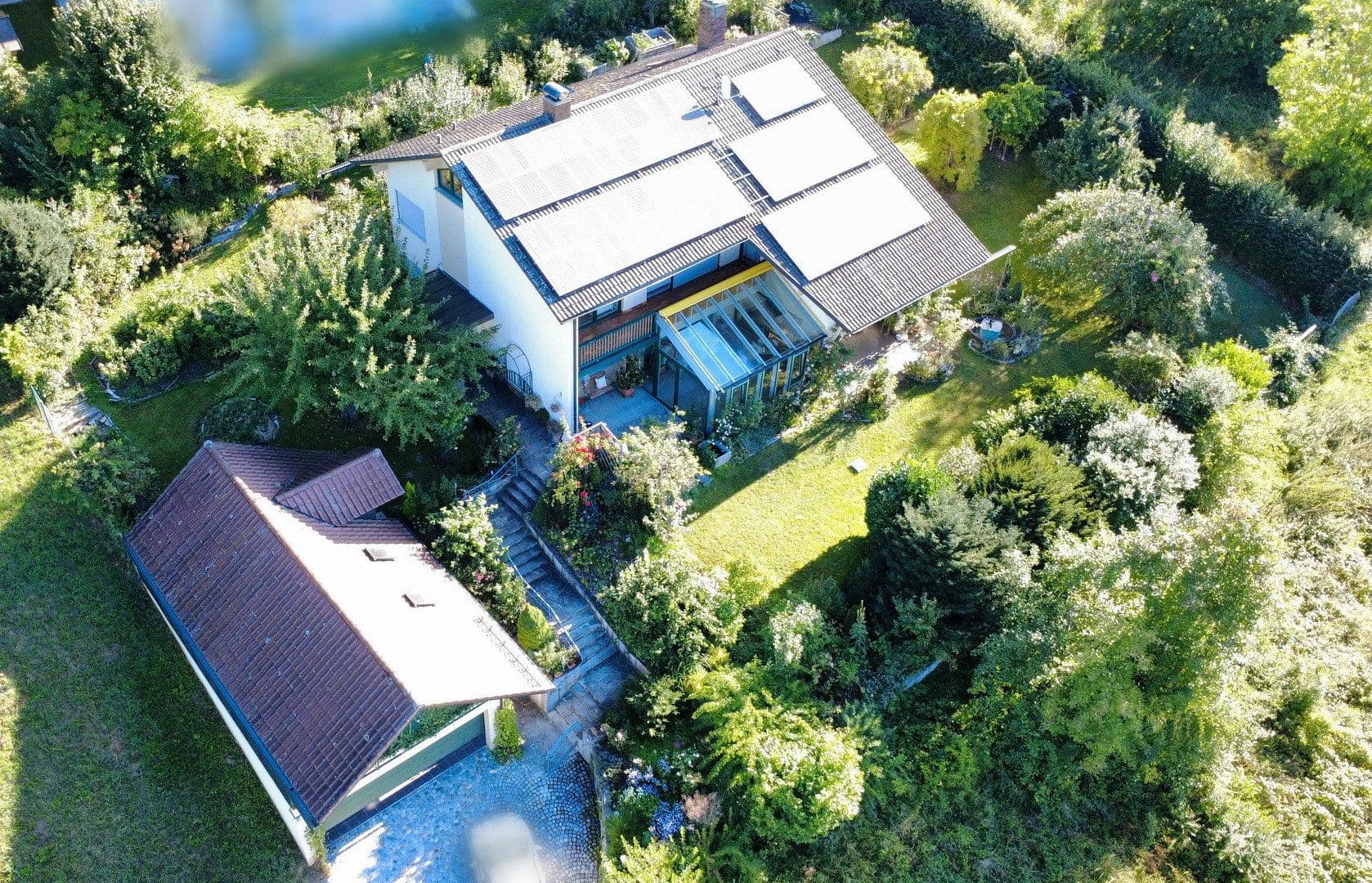 Prodej domu 180 m², pozemek 1.269 m², Marklkofen, Bavorsko Prodej domu 180 m², pozemek 1.269 m², Marklkofen, Bavorsko