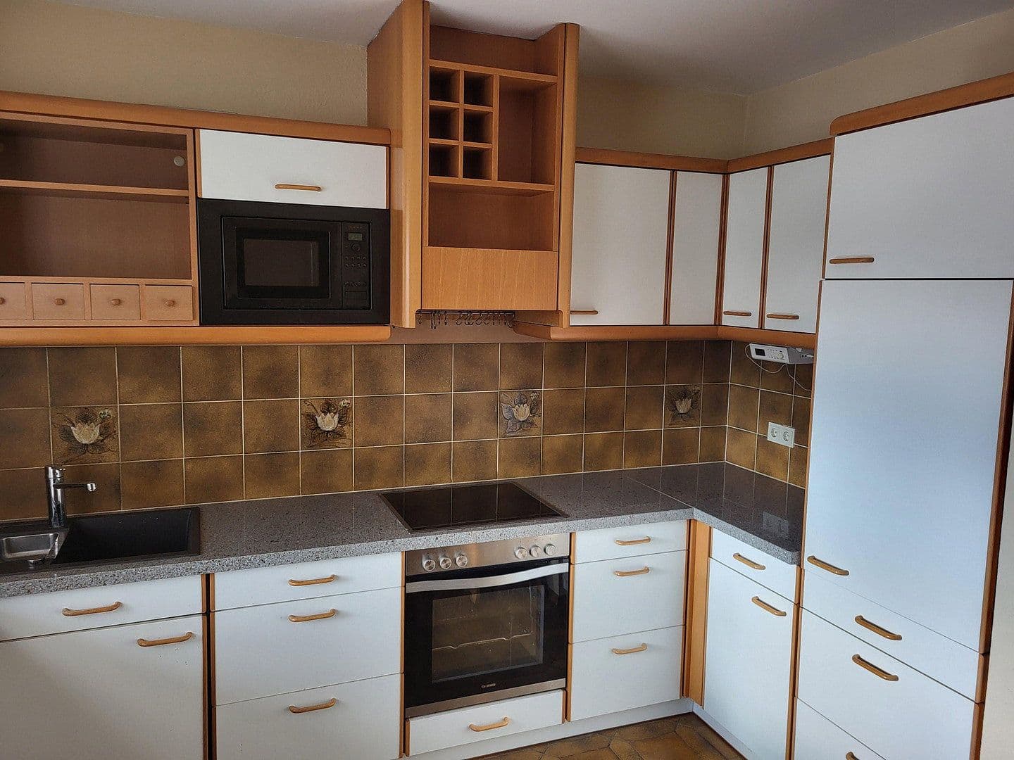 Prodej domu 180 m², pozemek 1.269 m², Marklkofen, Bavorsko Prodej domu 180 m², pozemek 1.269 m², Marklkofen, Bavorsko