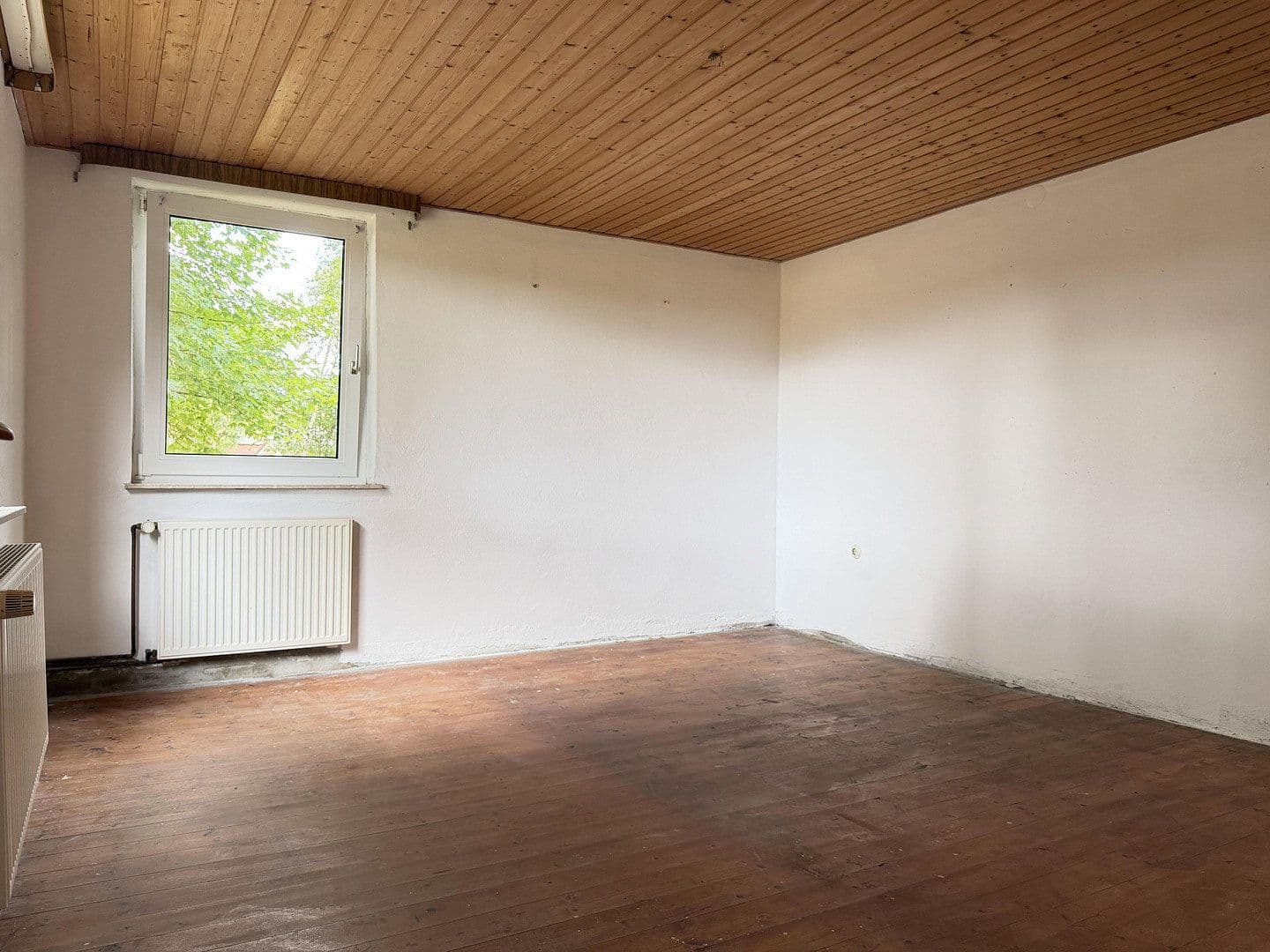 Prodej domu 70 m², pozemek 6.329 m², Bummert Trift 8, Hage, Dolní Sasko Prodej domu 70 m², pozemek 6.329 m², Bummert Trift 8, Hage, Dolní Sasko