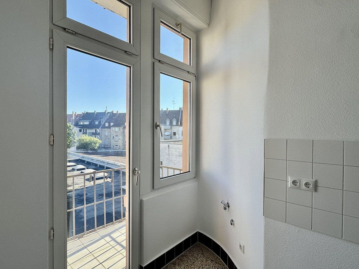 Pronájem bytu 2+1 68 m², Gerwigstr. 35, Karlsruhe, Bádensko-Württembersko Pronájem bytu 2+1 68 m², Gerwigstr. 35, Karlsruhe, Bádensko-Württembersko