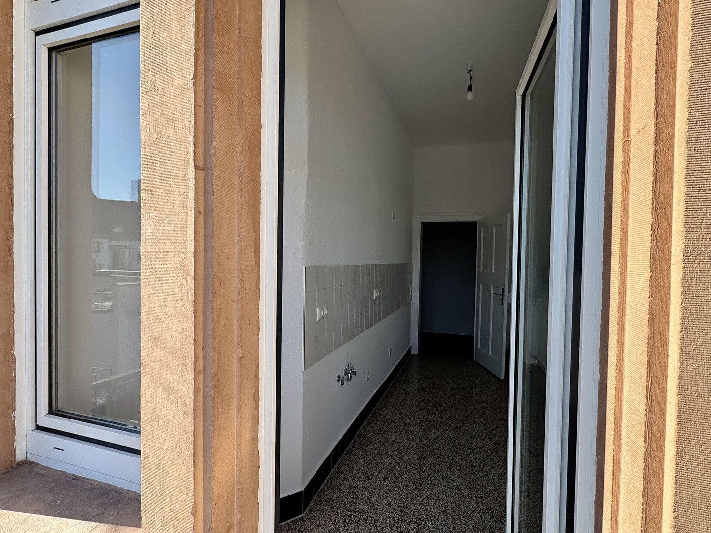 Pronájem bytu 2+1 68 m², Gerwigstr. 35, Karlsruhe, Bádensko-Württembersko Pronájem bytu 2+1 68 m², Gerwigstr. 35, Karlsruhe, Bádensko-Württembersko