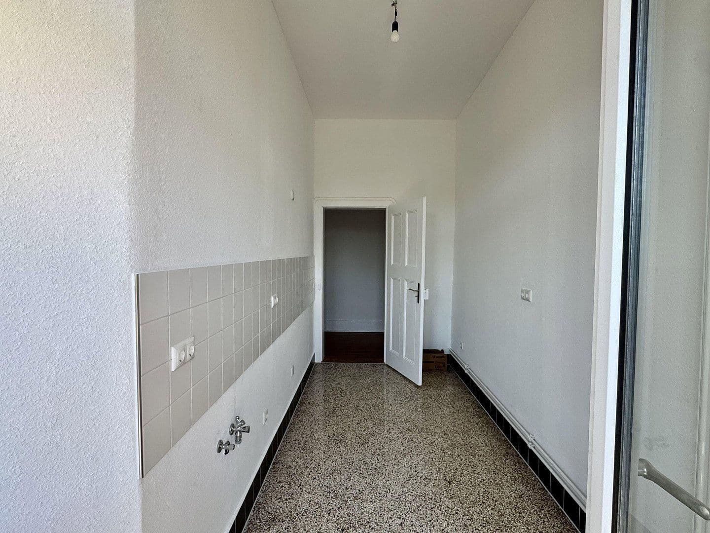 Pronájem bytu 2+1 68 m², Gerwigstr. 35, Karlsruhe, Bádensko-Württembersko Pronájem bytu 2+1 68 m², Gerwigstr. 35, Karlsruhe, Bádensko-Württembersko
