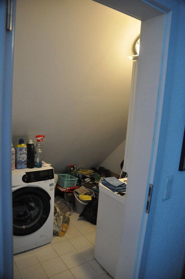 Prodej domu 148 m², pozemek 245 m², Hagen, Severní Porýní-Vestfálsko Prodej domu 148 m², pozemek 245 m², Hagen, Severní Porýní-Vestfálsko