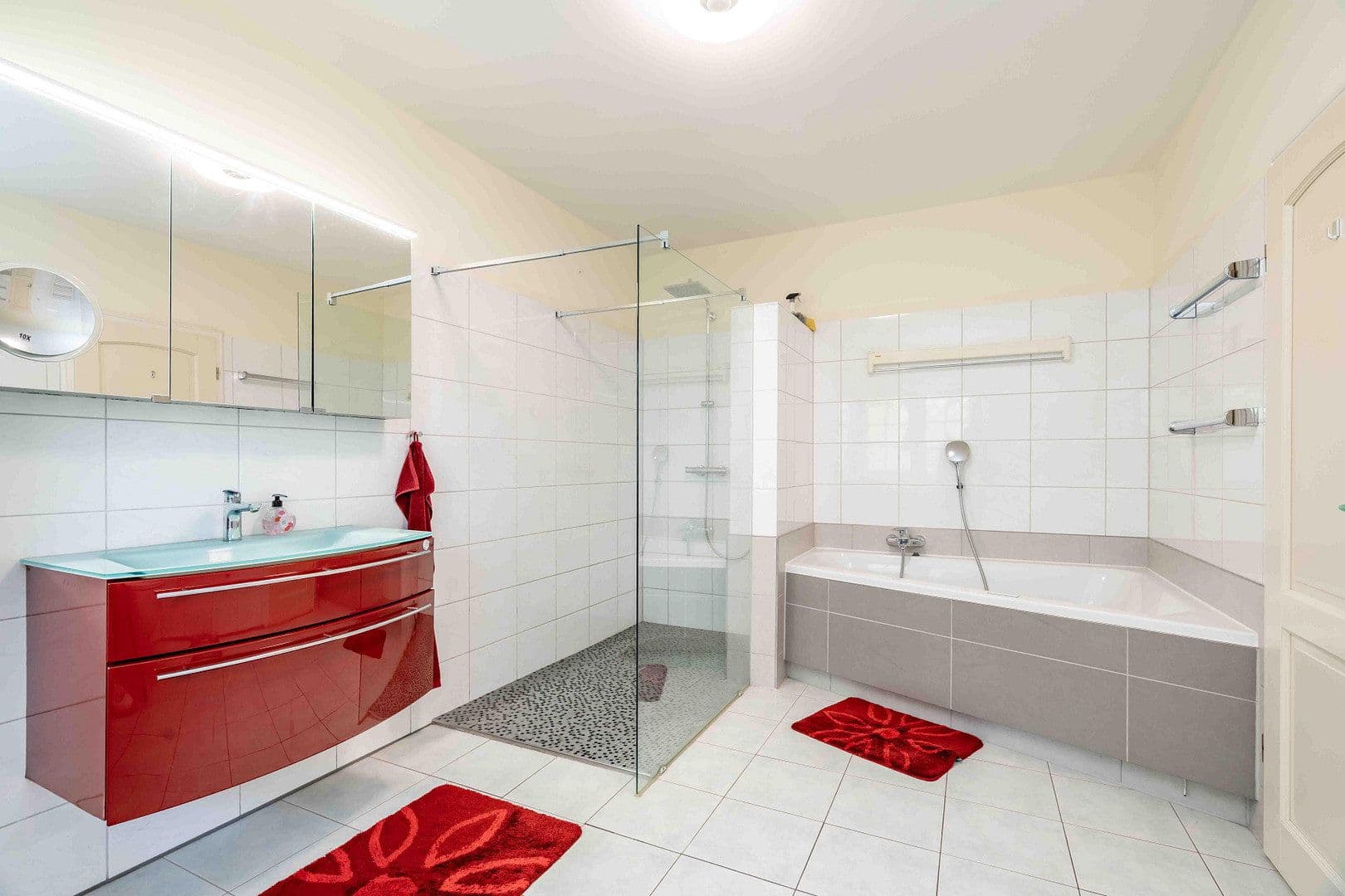 Prodej domu 242 m², pozemek 995 m², Kleinmachnow, Braniborsko Prodej domu 242 m², pozemek 995 m², Kleinmachnow, Braniborsko
