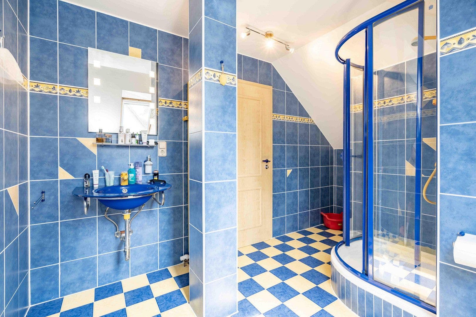 Prodej domu 242 m², pozemek 995 m², Kleinmachnow, Braniborsko Prodej domu 242 m², pozemek 995 m², Kleinmachnow, Braniborsko