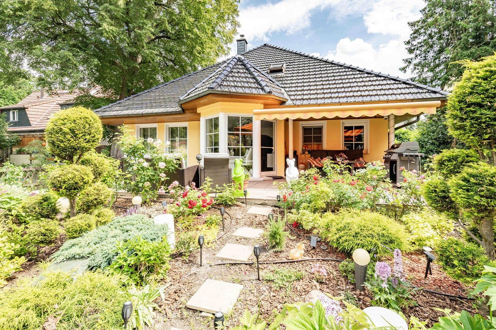 Prodej domu 242 m², pozemek 995 m², Kleinmachnow, Braniborsko Prodej domu 242 m², pozemek 995 m², Kleinmachnow, Braniborsko