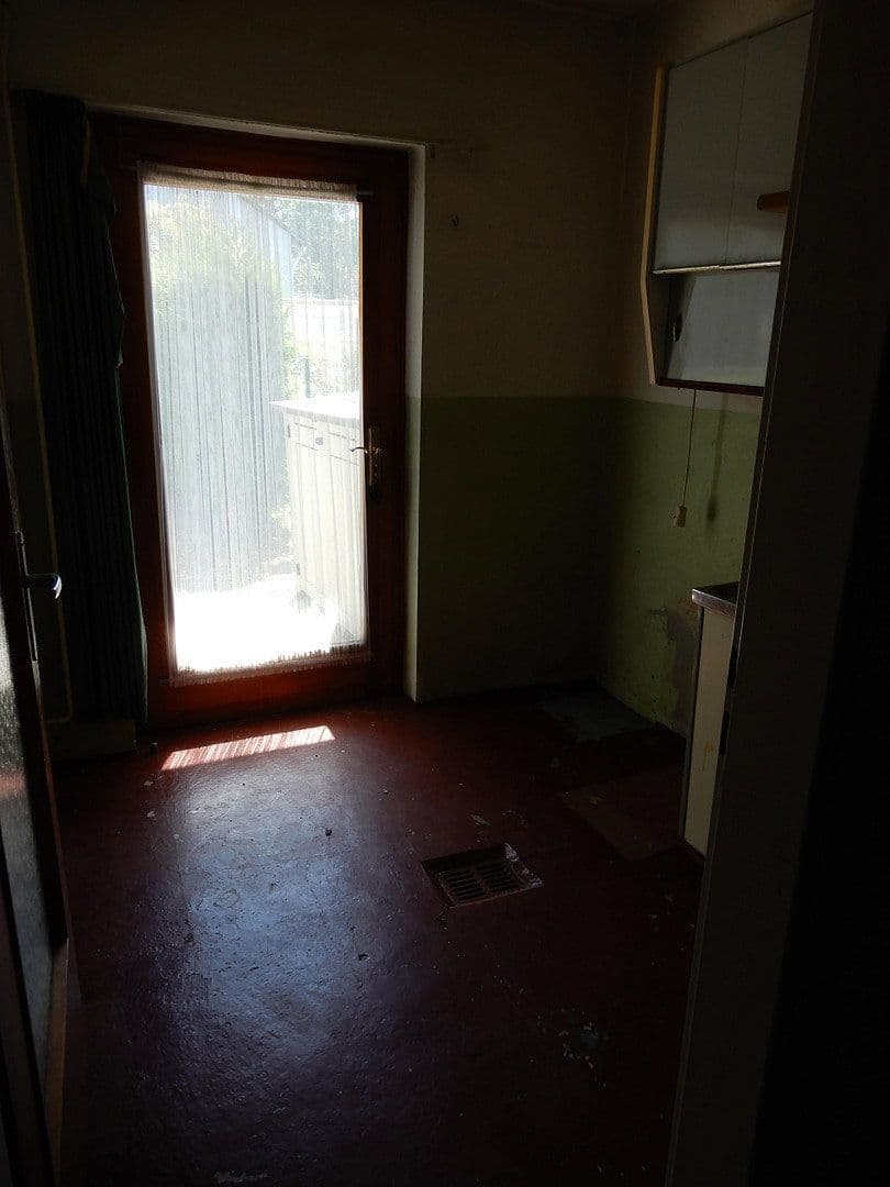 Prodej domu 100 m², pozemek 216 m², Königstein im Taunus, Hessen Prodej domu 100 m², pozemek 216 m², Königstein im Taunus, Hessen