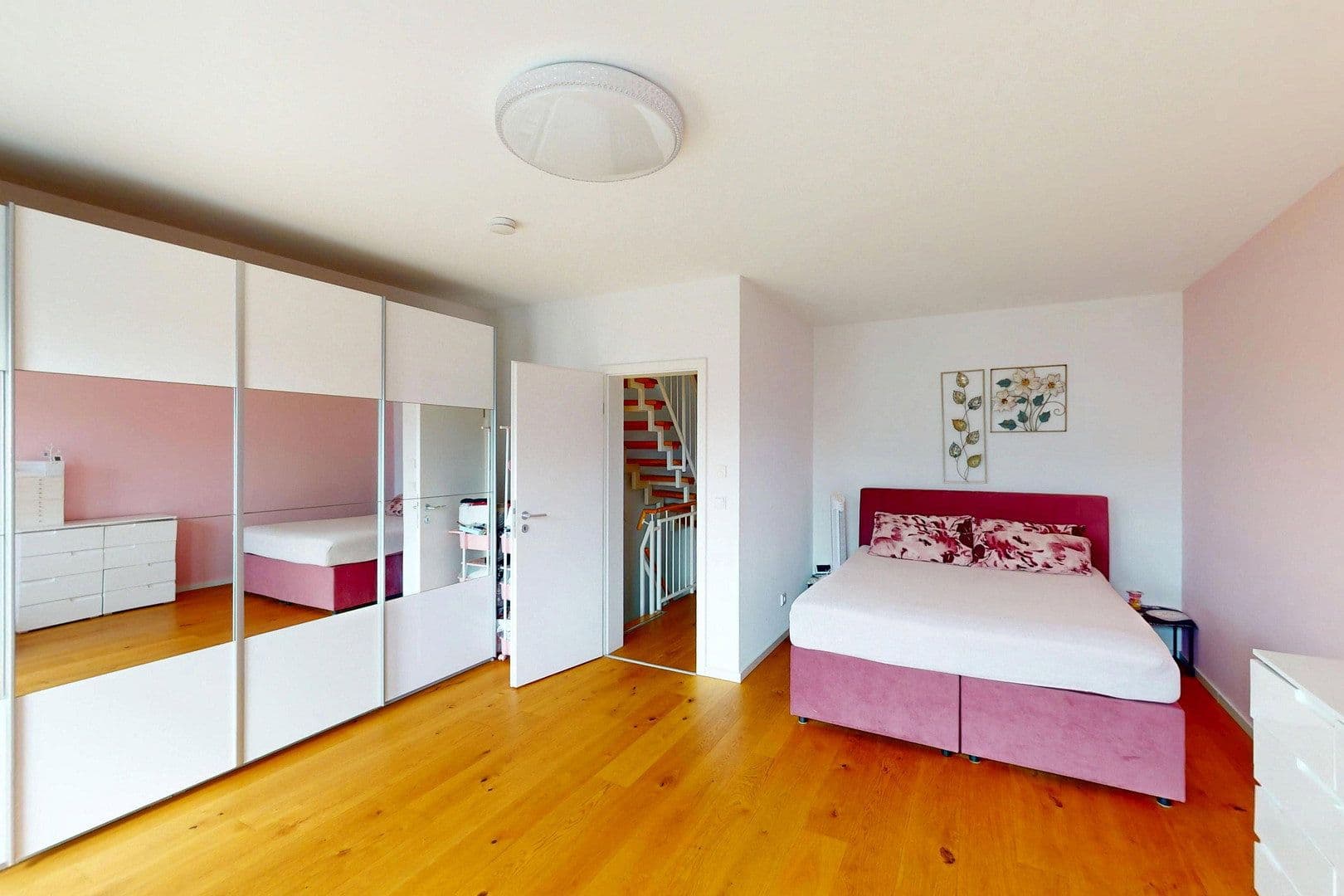 Prodej domu 144 m², pozemek 141 m², Berlin, Berlín Prodej domu 144 m², pozemek 141 m², Berlin, Berlín