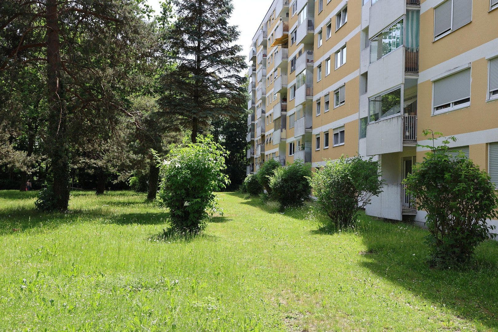 Prodej bytu 2+1 56 m², Engadiner Str. 30, München, Bavorsko Prodej bytu 2+1 56 m², Engadiner Str. 30, München, Bavorsko