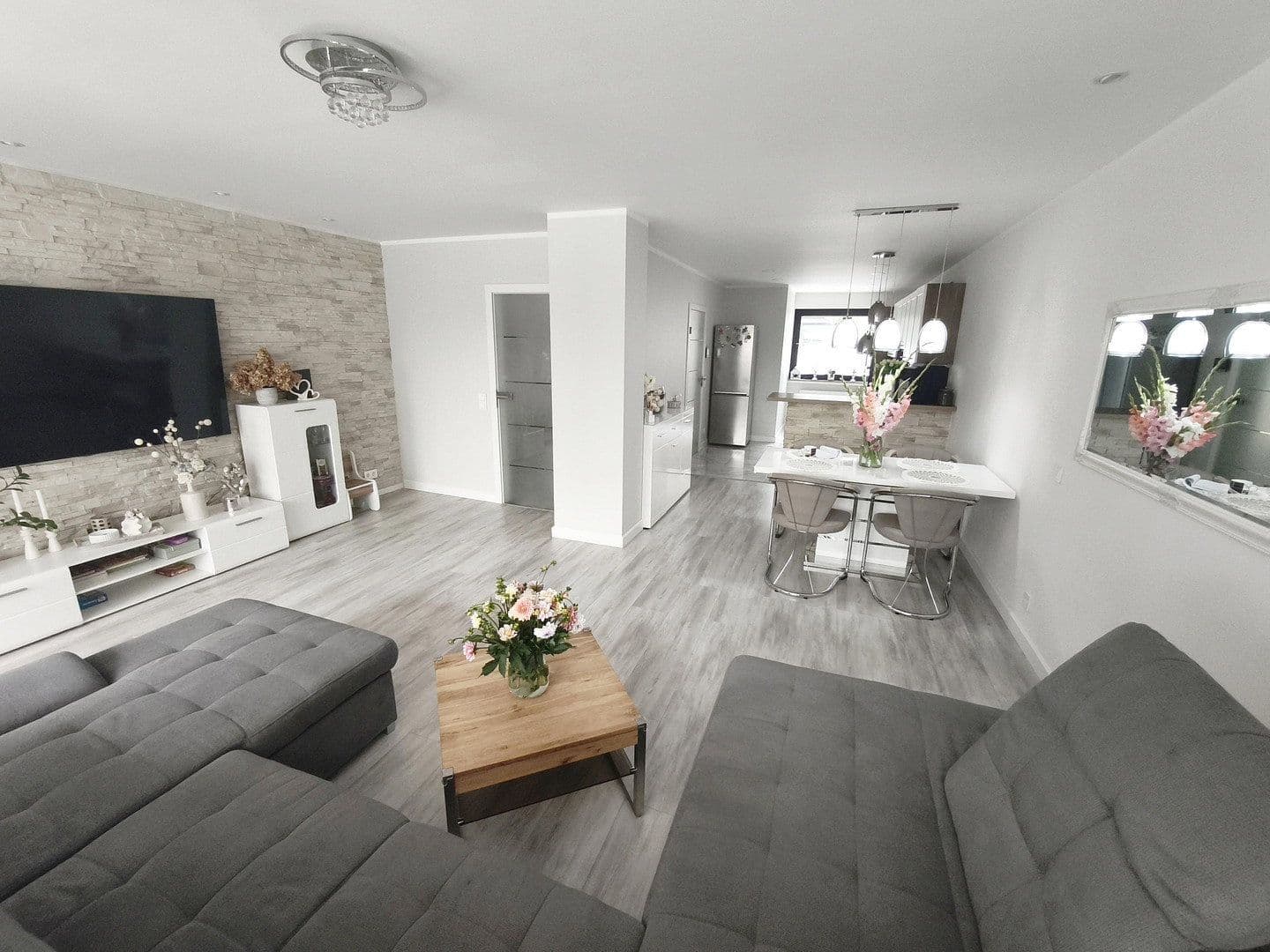 Prodej domu 103 m², pozemek 251 m², Gütersloh, Severní Porýní-Vestfálsko Prodej domu 103 m², pozemek 251 m², Gütersloh, Severní Porýní-Vestfálsko