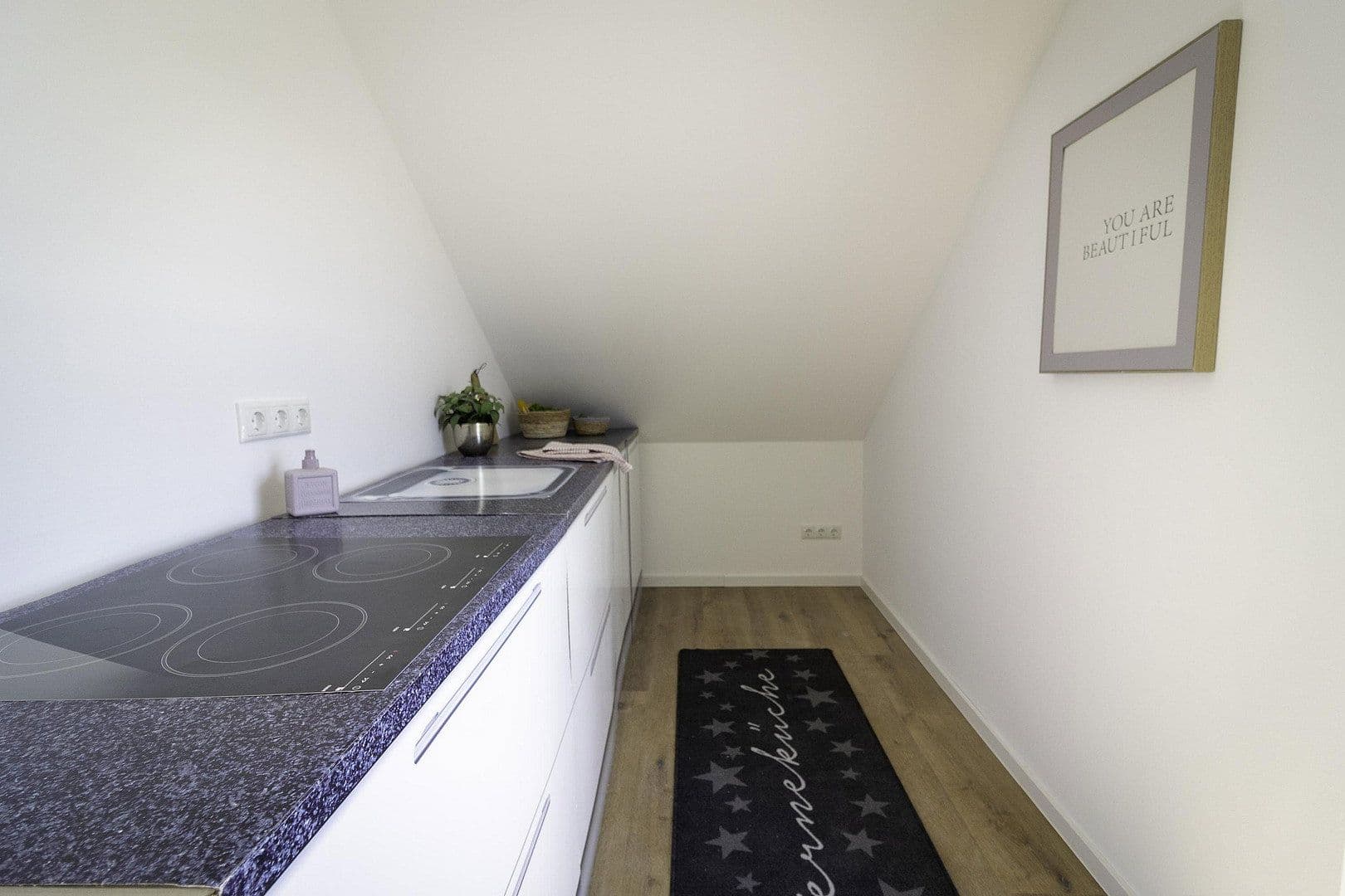 Prodej bytu 1+1 29 m², Wichernstraße 4, Niederwerrn, Bavorsko Prodej bytu 1+1 29 m², Wichernstraße 4, Niederwerrn, Bavorsko