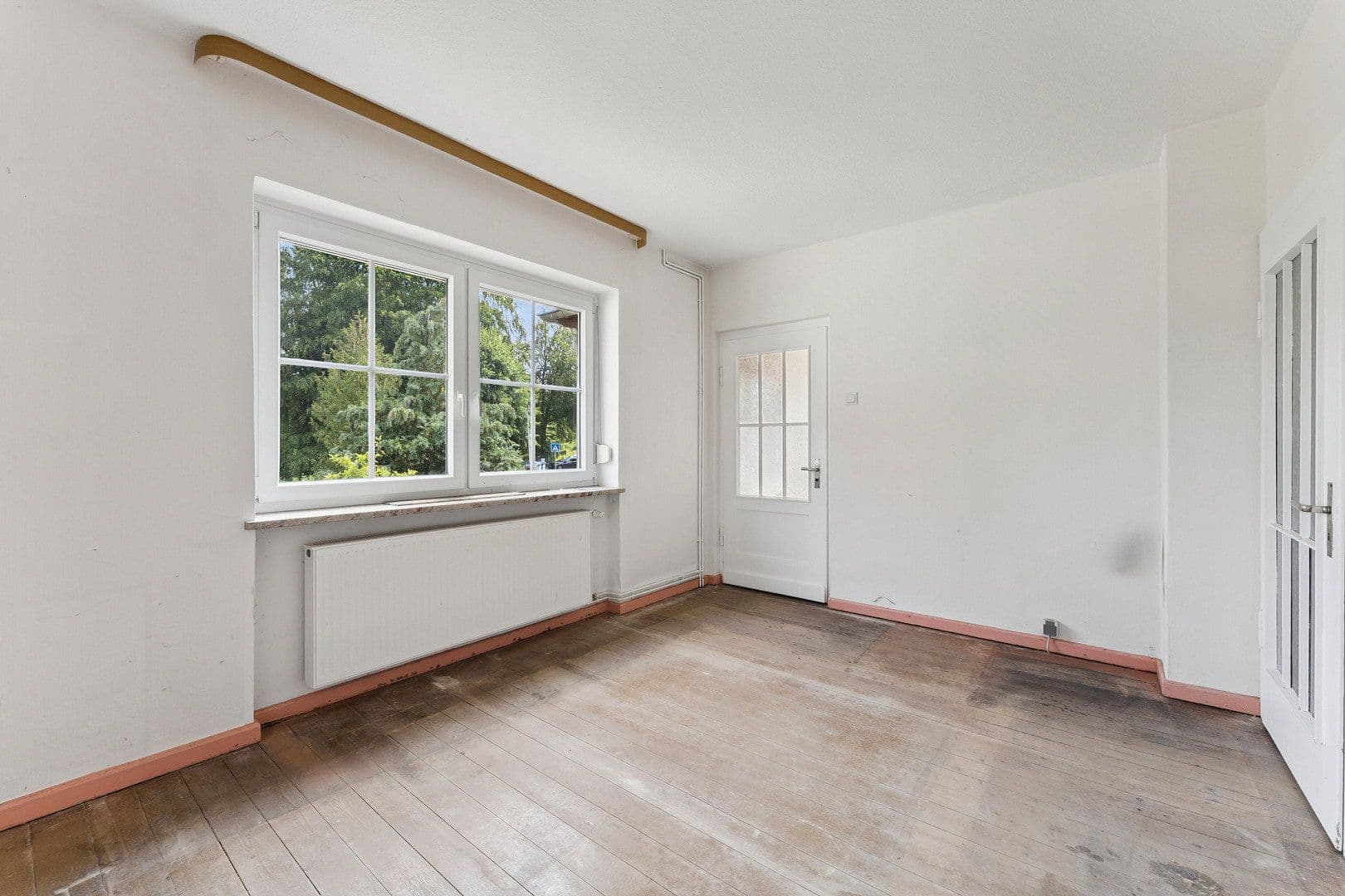 Prodej domu 140 m², pozemek 416 m², Freiheitsstrasse 13, Heilbad Heiligenstadt, Durynsko Prodej domu 140 m², pozemek 416 m², Freiheitsstrasse 13, Heilbad Heiligenstadt, Durynsko