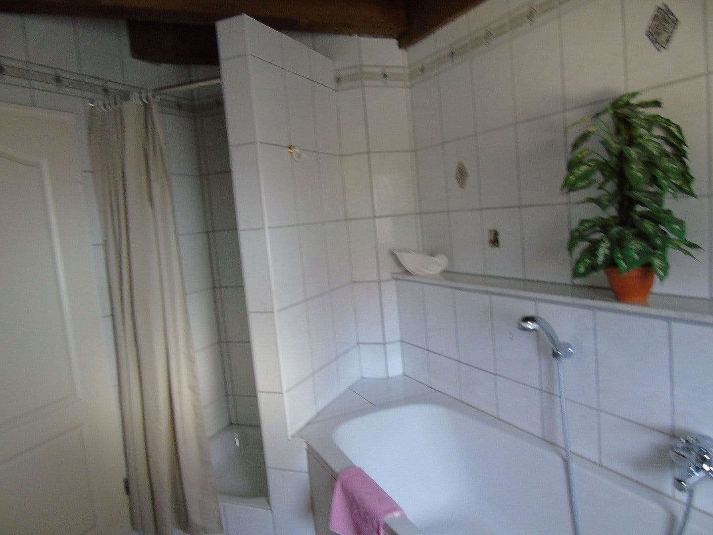 Prodej domu 400 m², pozemek 735 m², Sandberg, Bavorsko Prodej domu 400 m², pozemek 735 m², Sandberg, Bavorsko