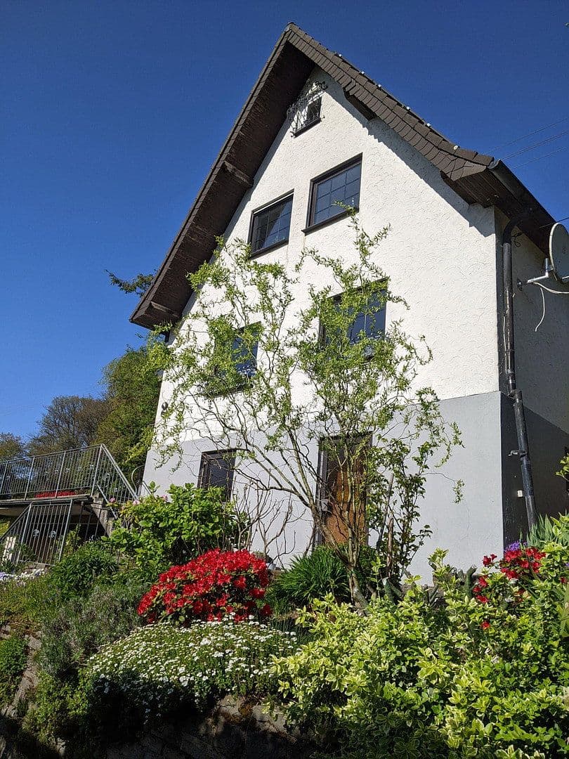 Prodej domu 118 m², pozemek 427 m², Reichshof, Severní Porýní-Vestfálsko Prodej domu 118 m², pozemek 427 m², Reichshof, Severní Porýní-Vestfálsko