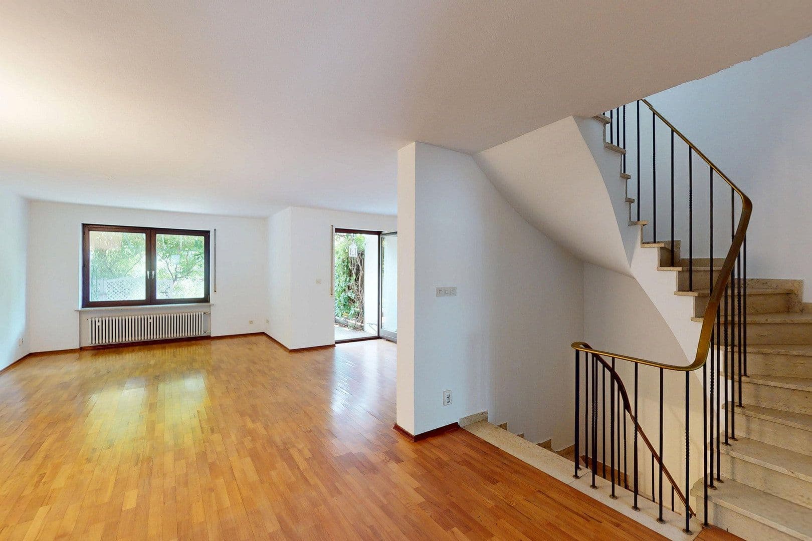 Prodej domu 143 m², pozemek 235 m², Donauschwabenstraße, Eching, Bavorsko Prodej domu 143 m², pozemek 235 m², Donauschwabenstraße, Eching, Bavorsko