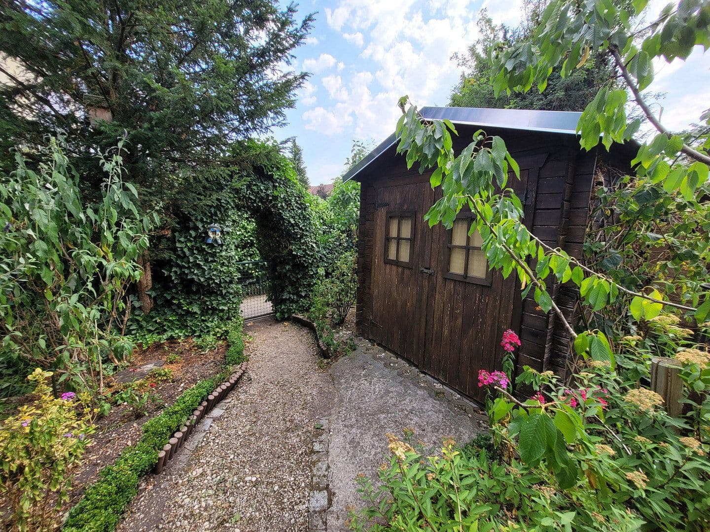 Prodej domu 143 m², pozemek 235 m², Donauschwabenstraße, Eching, Bavorsko Prodej domu 143 m², pozemek 235 m², Donauschwabenstraße, Eching, Bavorsko
