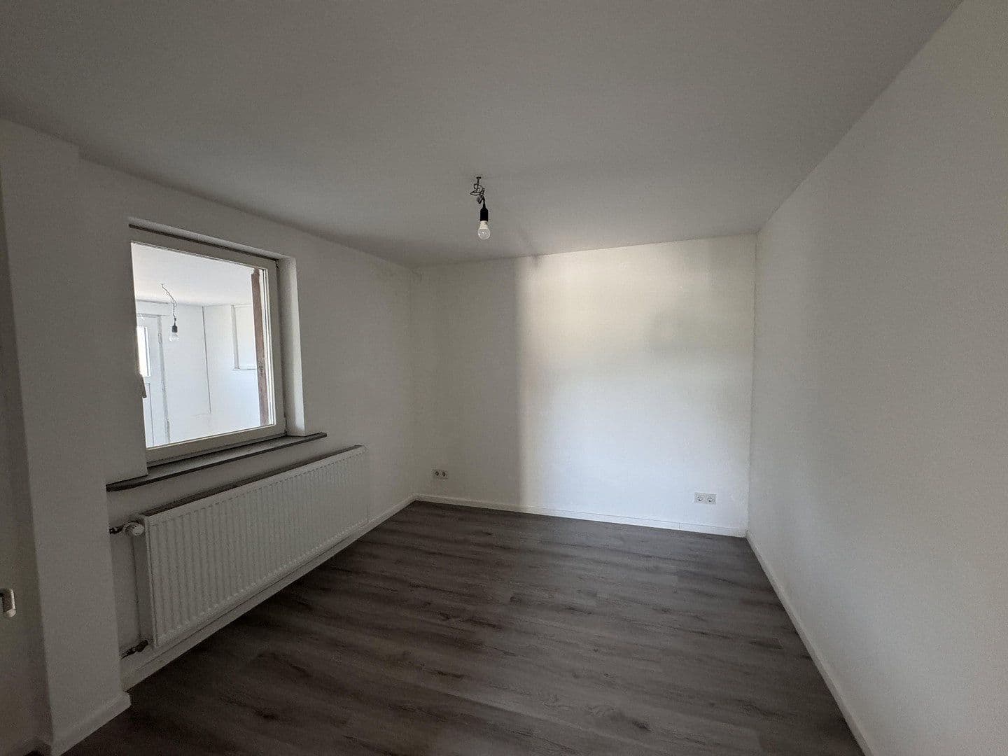 Prodej domu 115 m², pozemek 1.025 m², Im Hohlenfels 24, Kirn, Porýní-Falc Prodej domu 115 m², pozemek 1.025 m², Im Hohlenfels 24, Kirn, Porýní-Falc