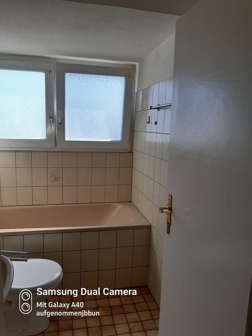 Pronájem bytu 3+1 72 m², KREFELD, Severní Porýní-Vestfálsko Pronájem bytu 3+1 72 m², KREFELD, Severní Porýní-Vestfálsko