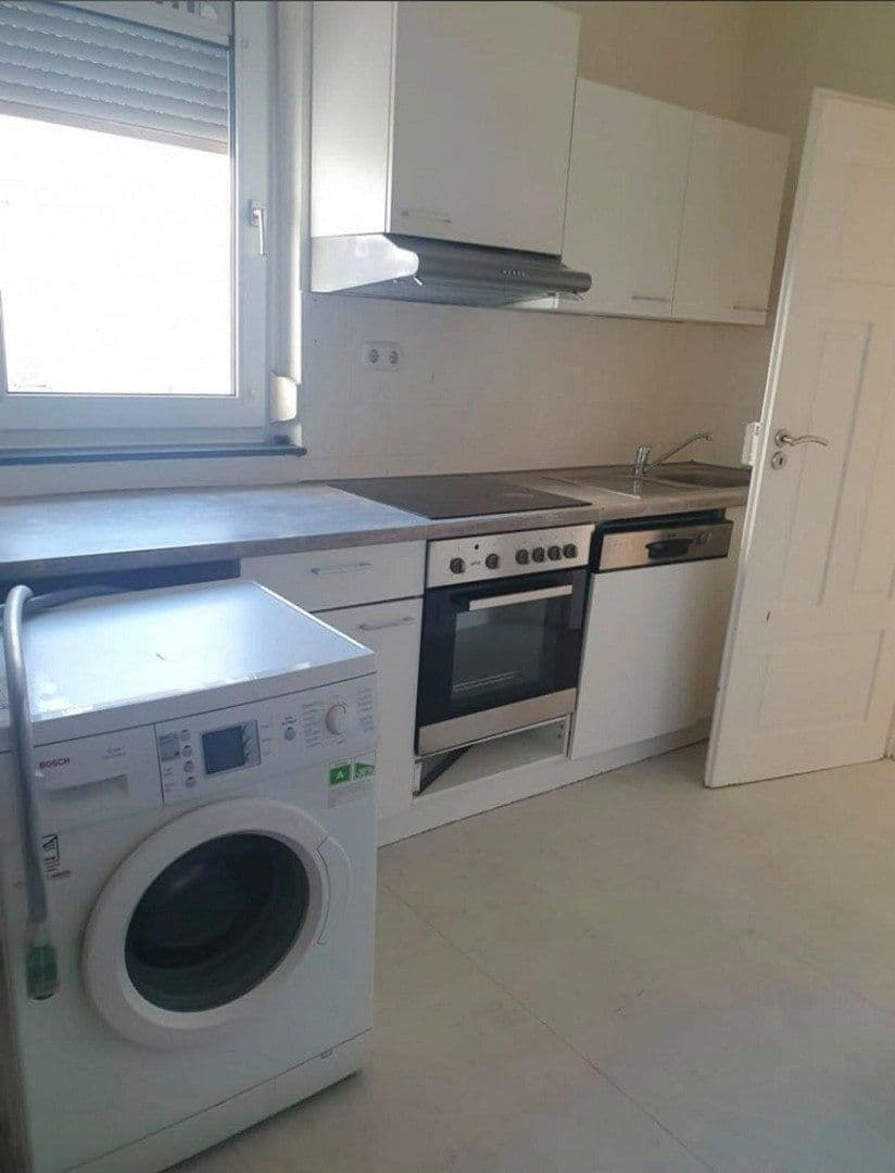 Pronájem bytu 1+1 20 m², Kepler Strasse 20, Ludwigsburg, Bádensko-Württembersko Pronájem bytu 1+1 20 m², Kepler Strasse 20, Ludwigsburg, Bádensko-Württembersko