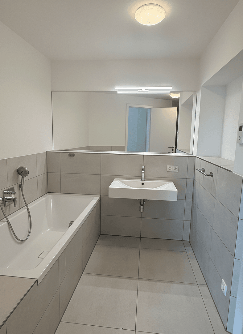 Prodej bytu 4+1 110 m², Europa-Allee 2, Frankfurt am Main, Hessen Prodej bytu 4+1 110 m², Europa-Allee 2, Frankfurt am Main, Hessen