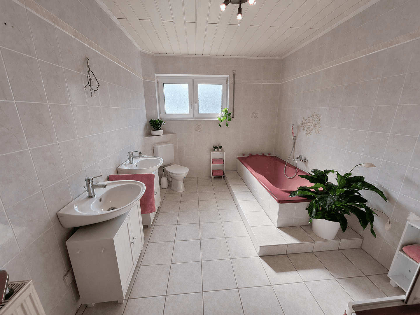 Pronájem bytu 4+1 125 m², Neuberg, Hessen Pronájem bytu 4+1 125 m², Neuberg, Hessen