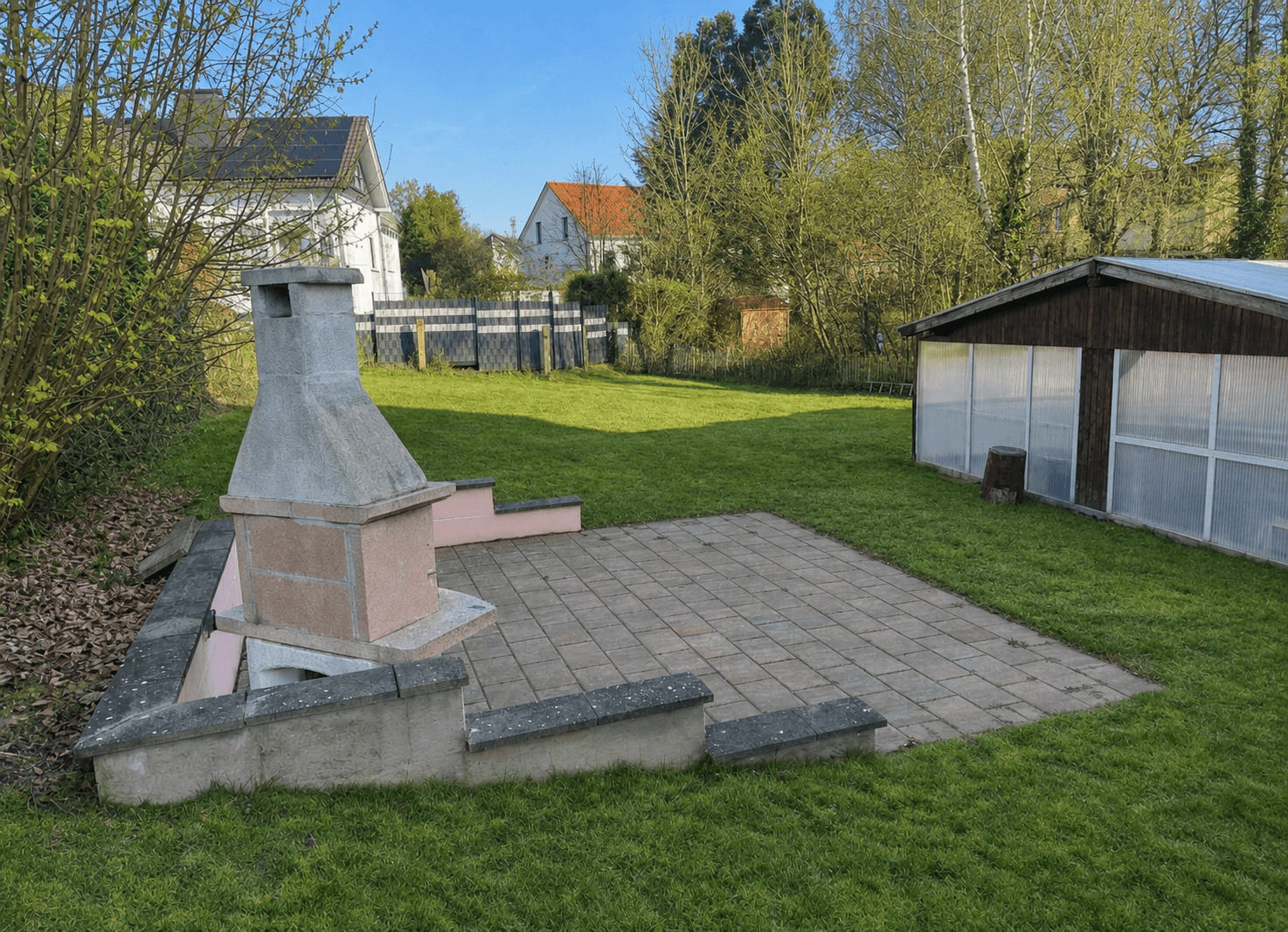 Pronájem bytu 4+1 125 m², Neuberg, Hessen Pronájem bytu 4+1 125 m², Neuberg, Hessen