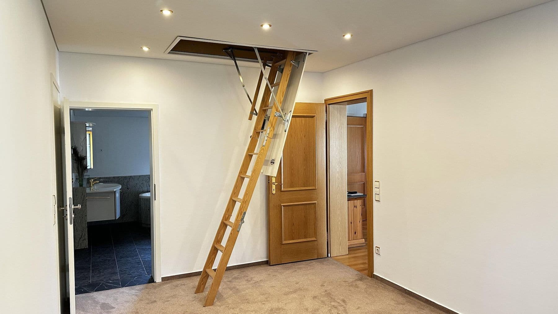 Pronájem bytu 2+1 69 m², Bad Herrenalb, Bádensko-Württembersko Pronájem bytu 2+1 69 m², Bad Herrenalb, Bádensko-Württembersko