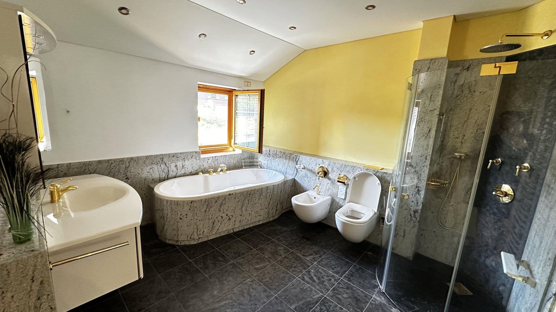 Pronájem bytu 2+1 69 m², Bad Herrenalb, Bádensko-Württembersko Pronájem bytu 2+1 69 m², Bad Herrenalb, Bádensko-Württembersko