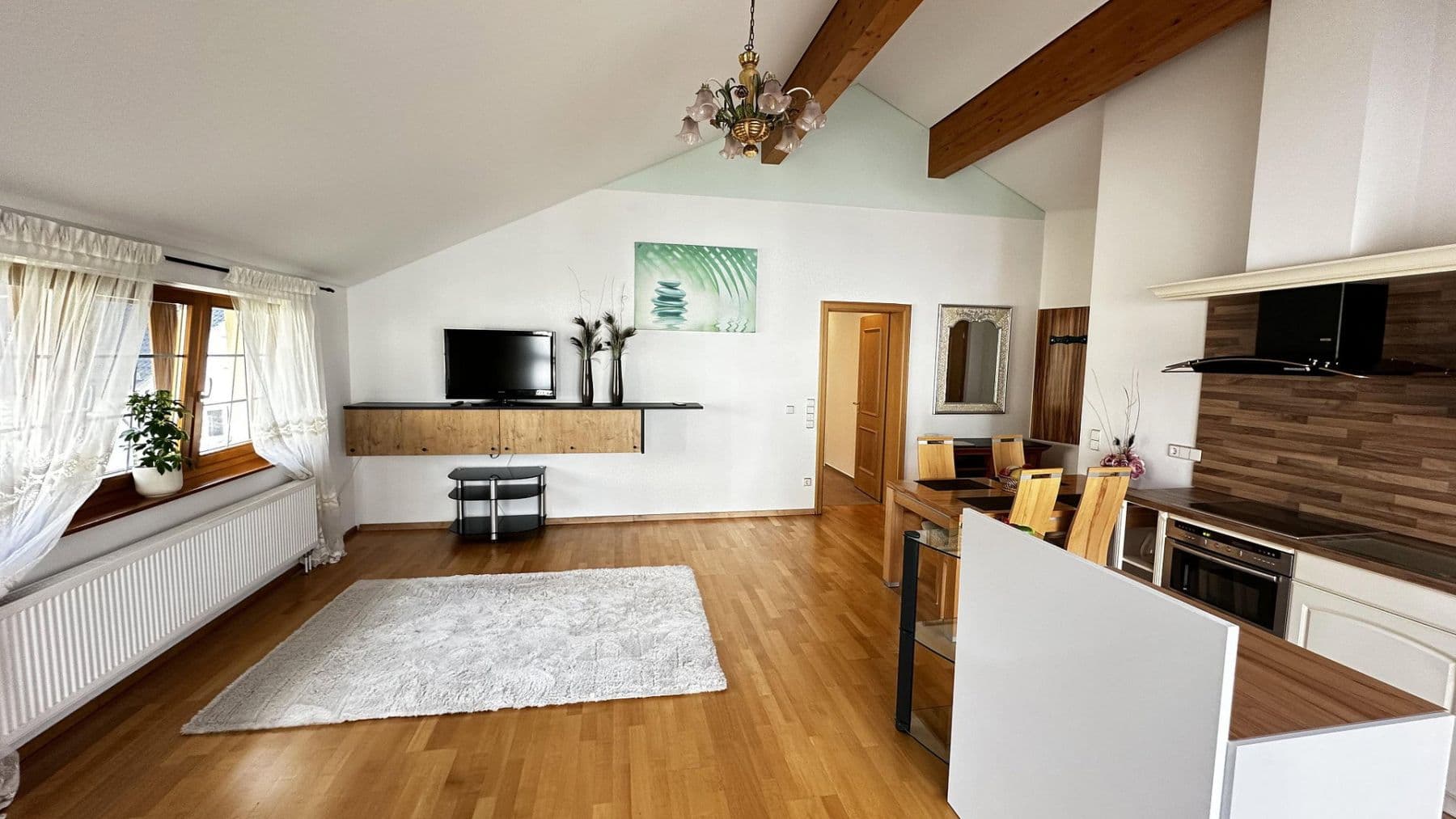 Pronájem bytu 2+1 69 m², Bad Herrenalb, Bádensko-Württembersko Pronájem bytu 2+1 69 m², Bad Herrenalb, Bádensko-Württembersko
