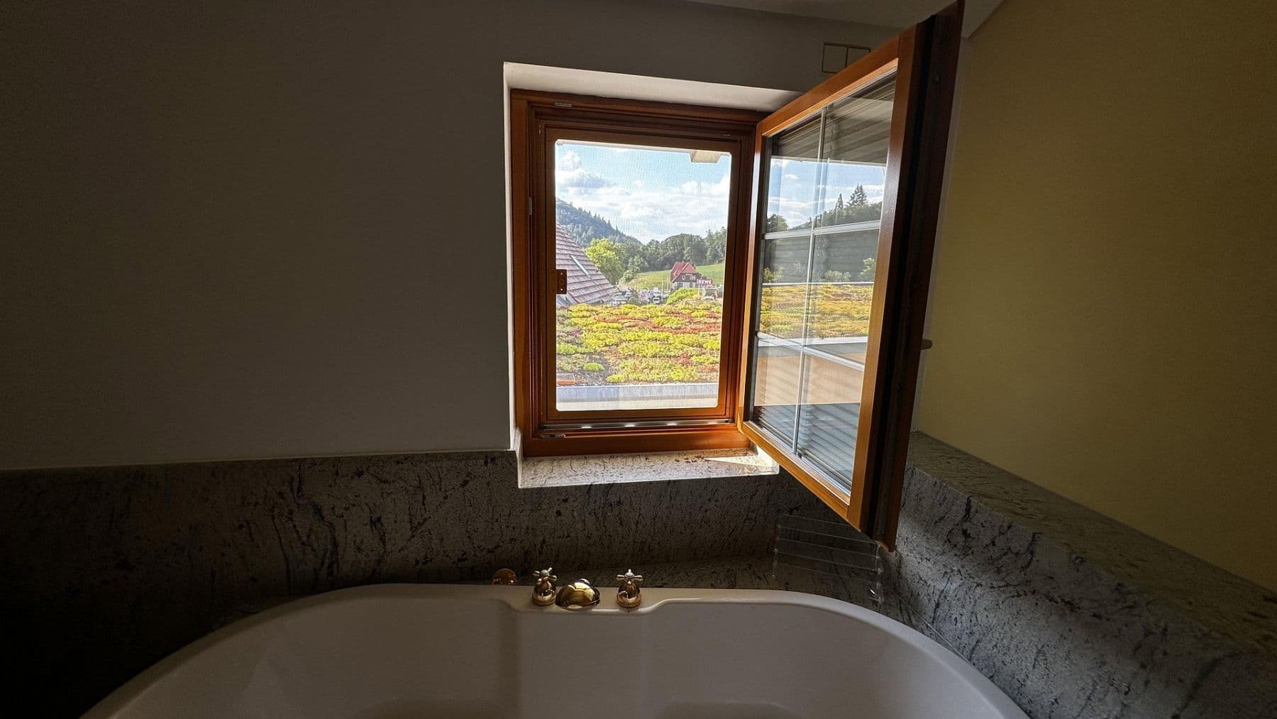Pronájem bytu 2+1 69 m², Bad Herrenalb, Bádensko-Württembersko Pronájem bytu 2+1 69 m², Bad Herrenalb, Bádensko-Württembersko