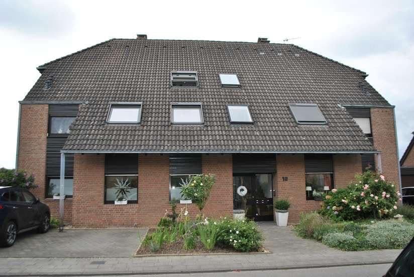 Pronájem bytu 3+1 100 m², von- Werth Str. 10, Jüchen, Severní Porýní-Vestfálsko Pronájem bytu 3+1 100 m², von- Werth Str. 10, Jüchen, Severní Porýní-Vestfálsko