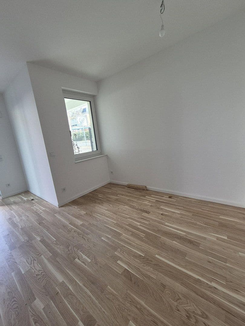 Pronájem bytu 1+1 43 m², Schillerstr. 21, Berlin, Berlín Pronájem bytu 1+1 43 m², Schillerstr. 21, Berlin, Berlín