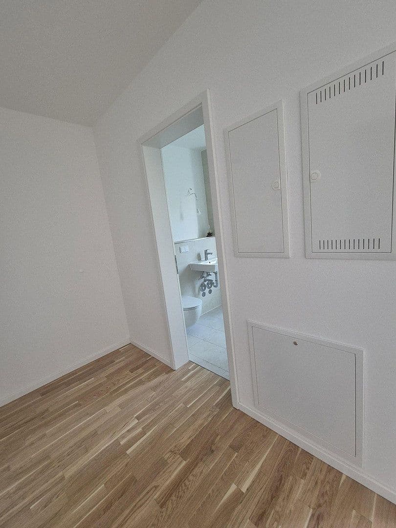 Pronájem bytu 1+1 43 m², Schillerstr. 21, Berlin, Berlín Pronájem bytu 1+1 43 m², Schillerstr. 21, Berlin, Berlín