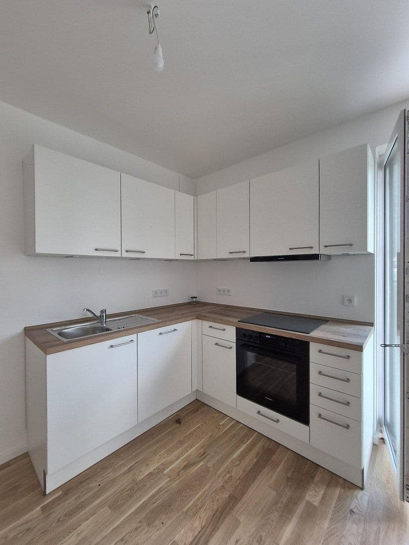 Pronájem bytu 1+1 43 m², Schillerstr. 21, Berlin, Berlín Pronájem bytu 1+1 43 m², Schillerstr. 21, Berlin, Berlín